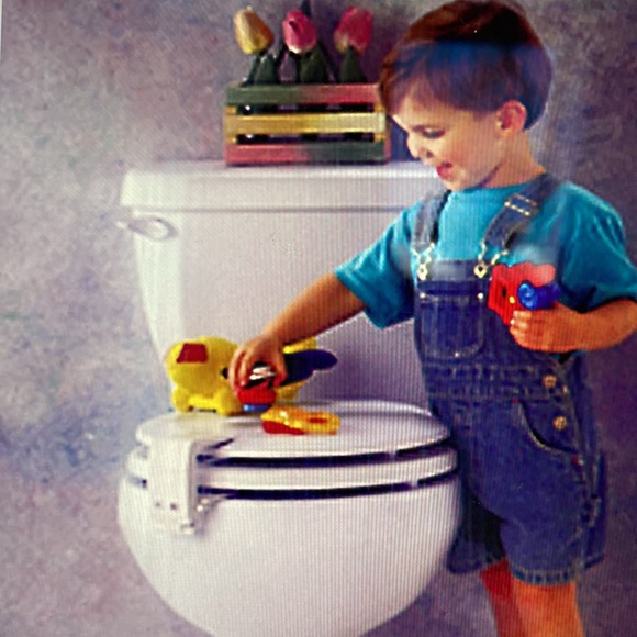 Child-Proof Toilet Lock, Lid-Lok - Picture 4 of 7